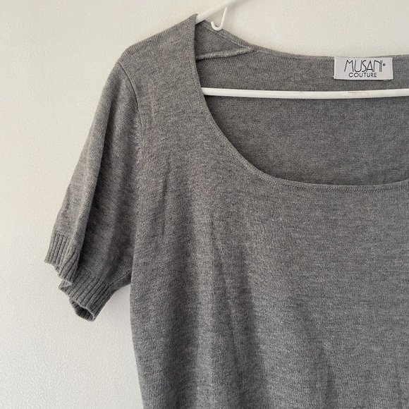 Musani Top - Picture 2 of 2